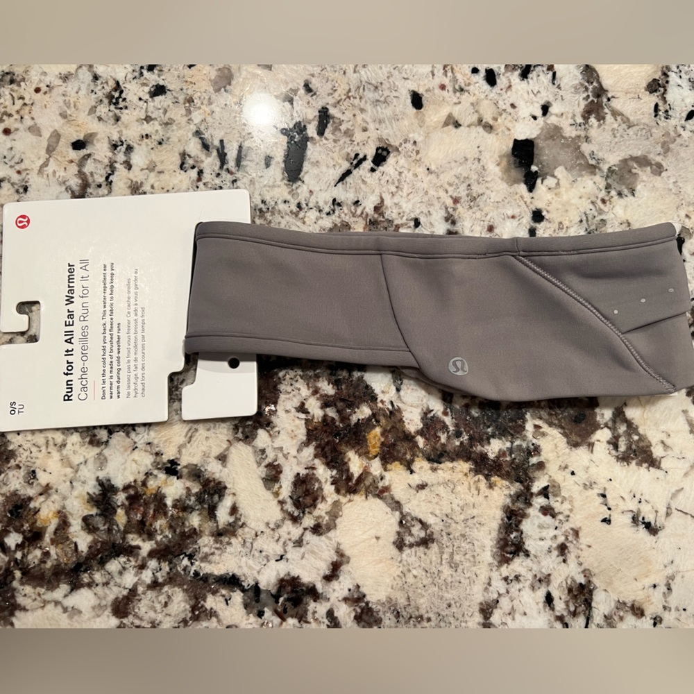 Lululemon NEW Run for It All Ear Warmer